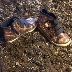 Toddle sparkle high tops size 8t